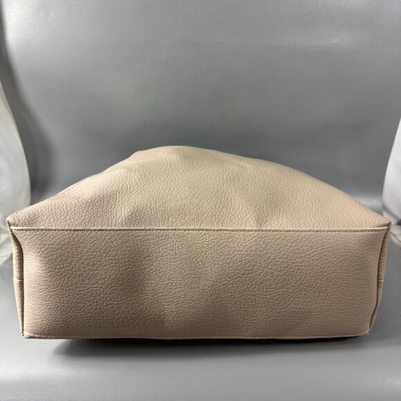 NWT Babana Republic Vegan Leather Slouchy Tote - Picture 13 of 16